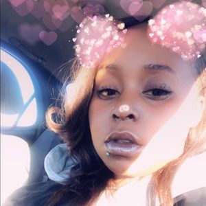 Meet your Posher, Charnise